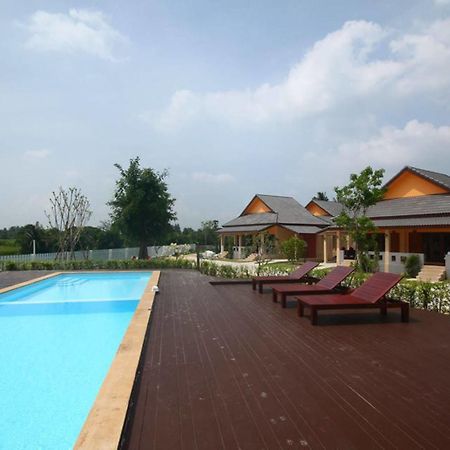 Juntima Boutique Hotel Phetchaburi Exterior photo