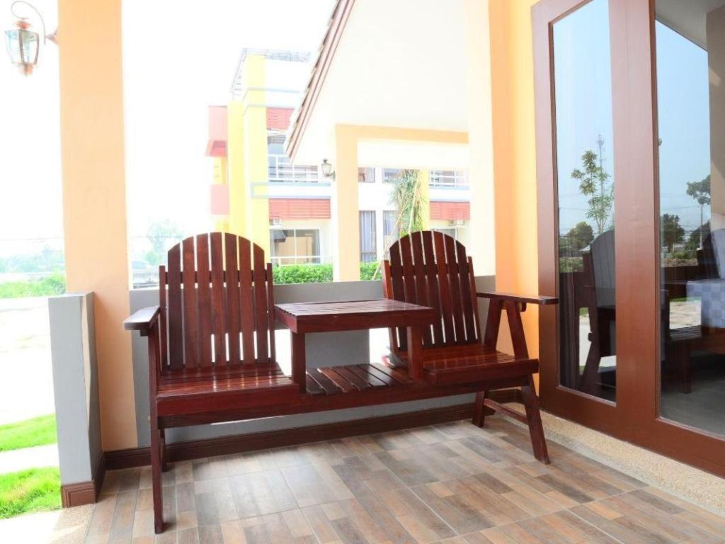 Juntima Boutique Hotel Phetchaburi Exterior photo