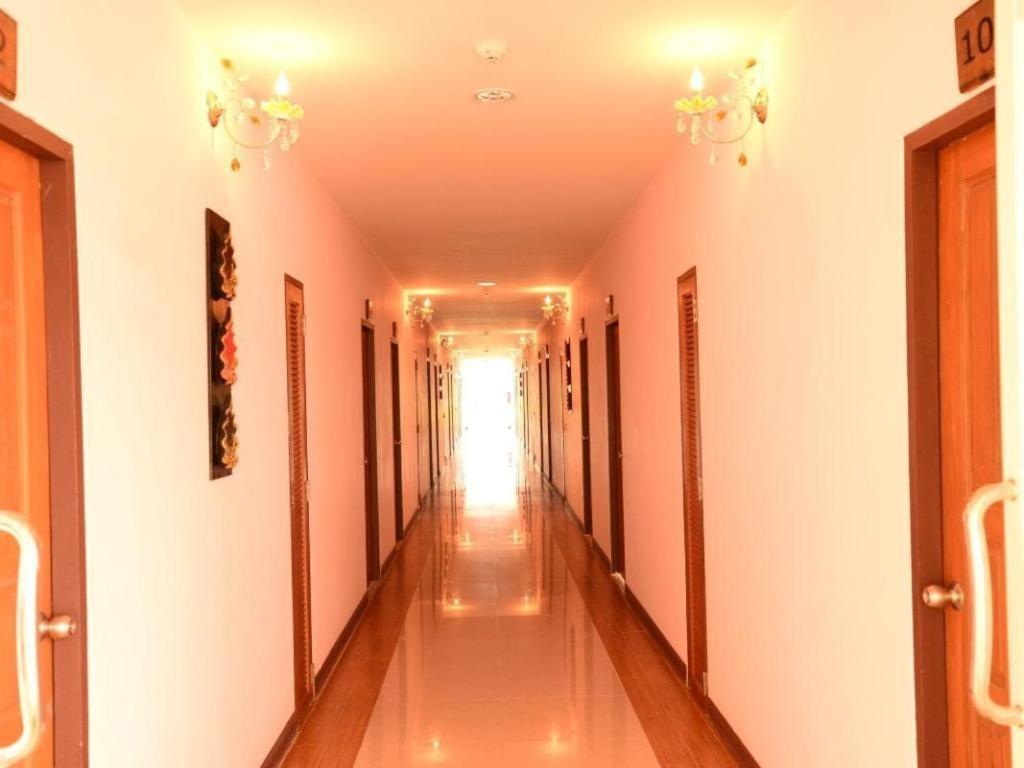 Juntima Boutique Hotel Phetchaburi Exterior photo