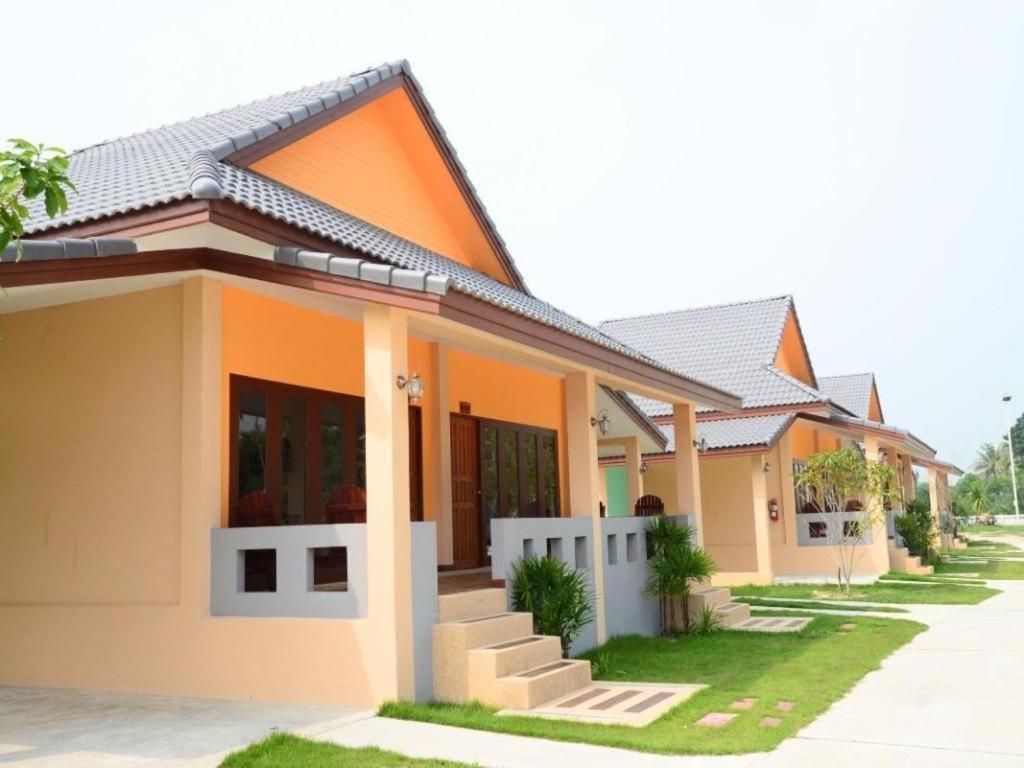 Juntima Boutique Hotel Phetchaburi Exterior photo